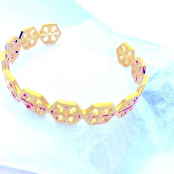 NWOT Tory  Burch T Gold Hexagon Cuff Bangle Bracelet - Picture 5 of 11